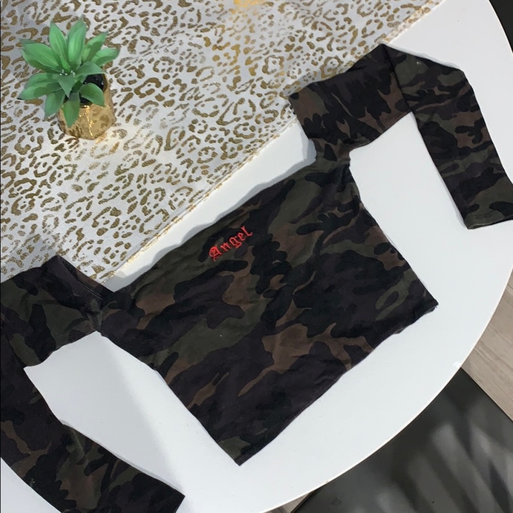 Camo Strapless crop top with sleeves